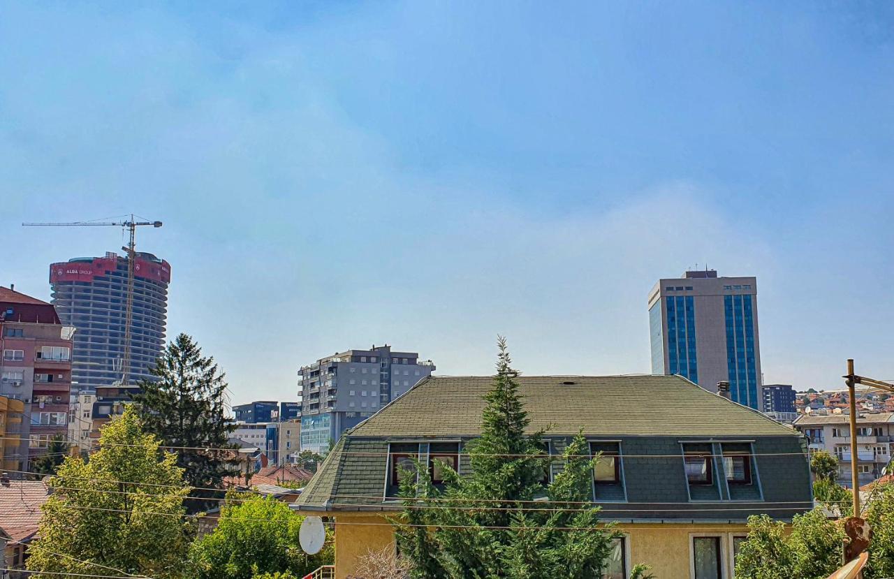 Zogu Apartments - Downtown Pristina Eksteriør bilde